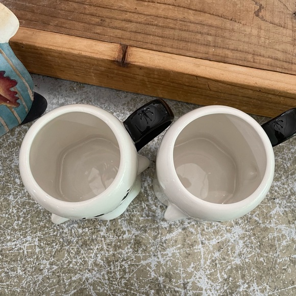 LANG WHITE WHIMSICAL GHOST MUGS NEW 
SET OF 2 - Picture 3 of 6